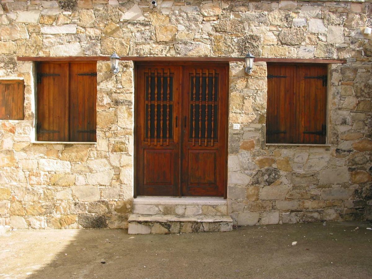 Sun Rays Hostel Kazaphani Екстер'єр фото